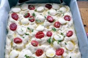 Focaccia caprese