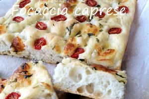 Focaccia caprese