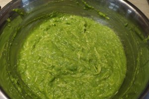 Placinta cu mazare si aluat de avocado