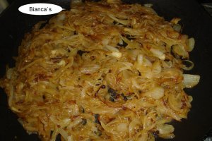 Pui cu ceapa caramelizata