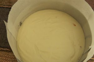 Desert prajitura cu crema de branza