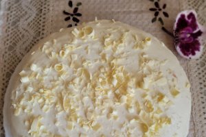 Desert prajitura cu crema de branza