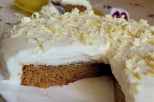 Desert prajitura cu crema de branza