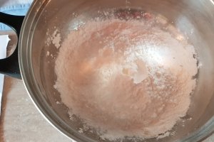 Desert prajitura cu foi de cacao si biscuiti