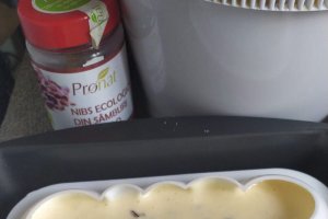 Desert pasca turnata cu fructe confiate