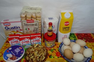 Desert prajitura cu piscoturi si doua creme