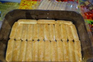 Desert prajitura cu piscoturi si doua creme