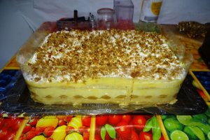 Desert prajitura cu piscoturi si doua creme