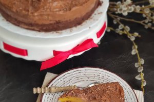 Desert tort de post cu ciocolata si piersici-reteta nr 800