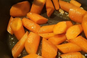 Salata marocana de morcovi