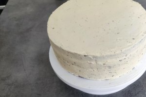 Desert tort cu ciocolata alba si cafea
