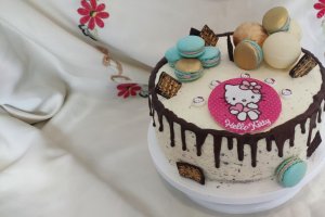 Desert tort cu ciocolata alba si cafea