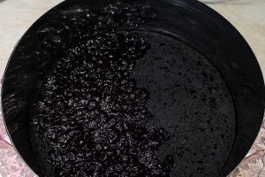 Desert tort cu ciocolata si afine