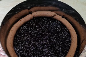 Desert tort cu ciocolata si afine