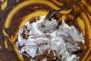 Desert tort cu ciocolata si afine