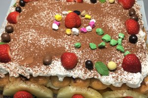 Desert tort Tiramisu pentru copii