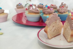Desert cupcakes cu ganache de kinder bueno