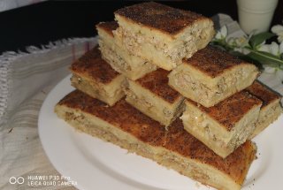 Placinta aperitiv cu carne de pui