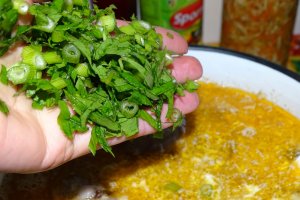 Ciorba de miel cu stir rosu si zarzare rosii