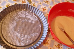 Tarta pufoasa cu caise