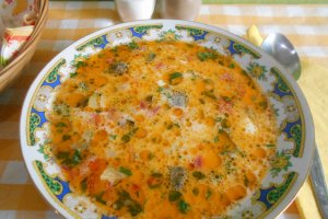 Ciorba de zucchini, dreasa cu ou si smantana