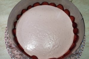 Desert tort cu capsuni