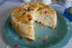 Desert crema caramel din albusuri, cu fructe confiate