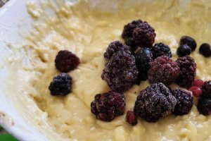 Desert muffins cu fructe de padure