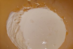 Desert tort cu capsuni si ciocolata