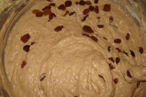 Desert chec cu nuci si stafide