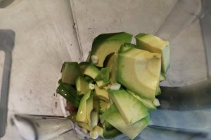 Humus cu avocado