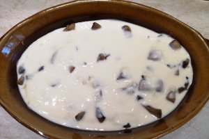 Ciuperci gratinate cu branza si sos cremos de smantana