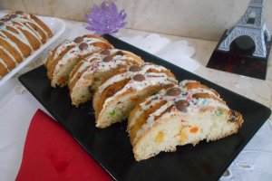 Desert pandispan cu fructe confiate