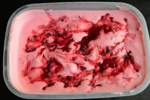 Desert inghetata de merisoare
