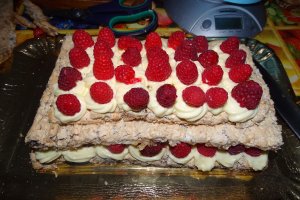 Desert prajitura piramida cu zmeura