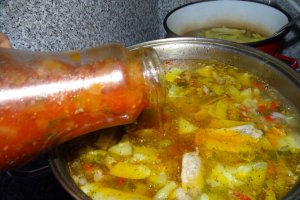 Ciorba de pui cu legume