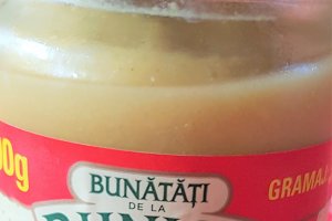 Salata de fasole galbena cu cabanos si smantana
