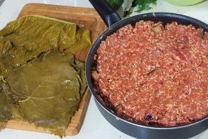 Sarmale in frunze de vita de vie, la multicooker Crock-Pot cu gatire sub presiune