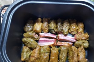 Sarmale in frunze de vita de vie, la multicooker Crock-Pot cu gatire sub presiune