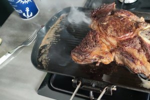 Friptura de vita cu os la grill