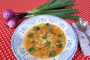 Ciorba simpla de fasole galbena pastai