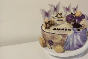 Desert tort cu afine si ciocolata alba