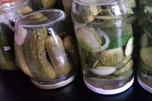 Castraveti in otet / Pickles