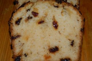 Desert chec cu stafide si ciocolata