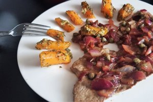 Ficat de vitel cu otet si capere