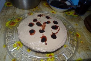 Desert tort cu crema de mure