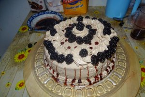 Desert tort cu crema de mure