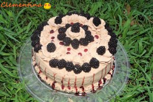 Desert tort cu crema de mure