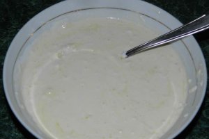 Cometti rigati cu branza si carnati la cuptor
