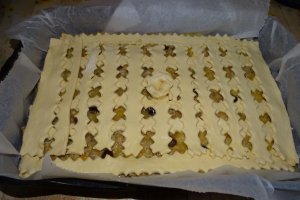 Placinta cu carne, dovlecel, mozzarella